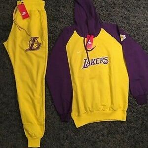 Nike Lakers Jogging Suit